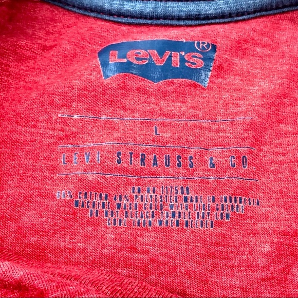 Levi’s Men’s Red Short Sleeve T-Shirt Size Large - Picture 3 of 5